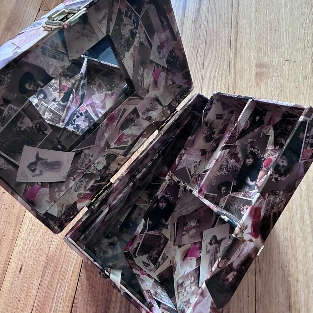 90’s Jewelry case with removable tray and mirror, ‘Victorian Postcards’